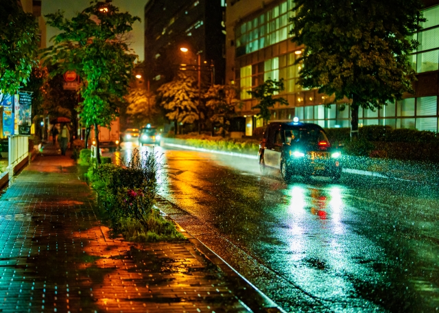 悪天候道路写真