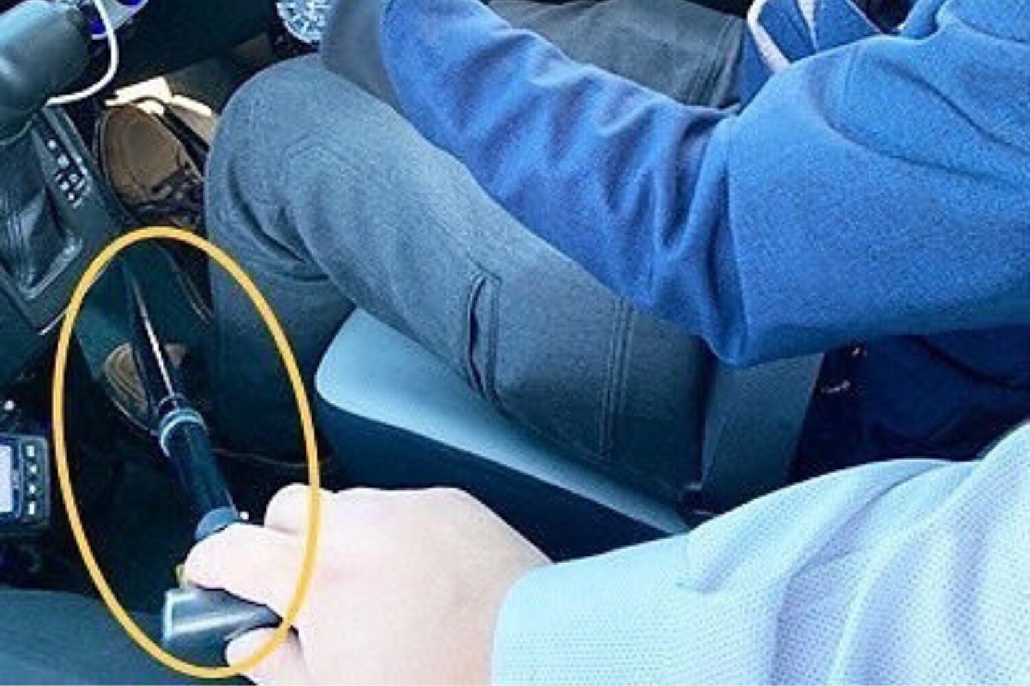 ペーパードライバー講習 株式会社ファーストペンギン:補助ブレーキ