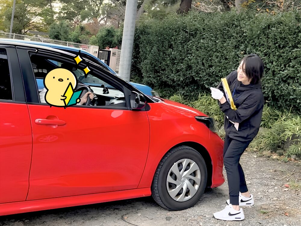 愛知県のペーパードライバースクール「ハーモニー」での車庫入れ教習風景